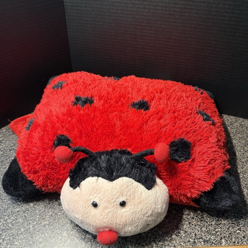 2010 Pillow Pets Ladybug Red Black Soft Stuffed Plush Retired‎ Cozy Travel Toy